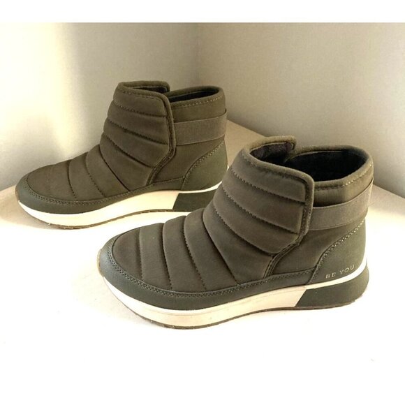 Dr. Scholls Women's Running Free Bootie Olive Green Size 6M - Picture 2 of 7